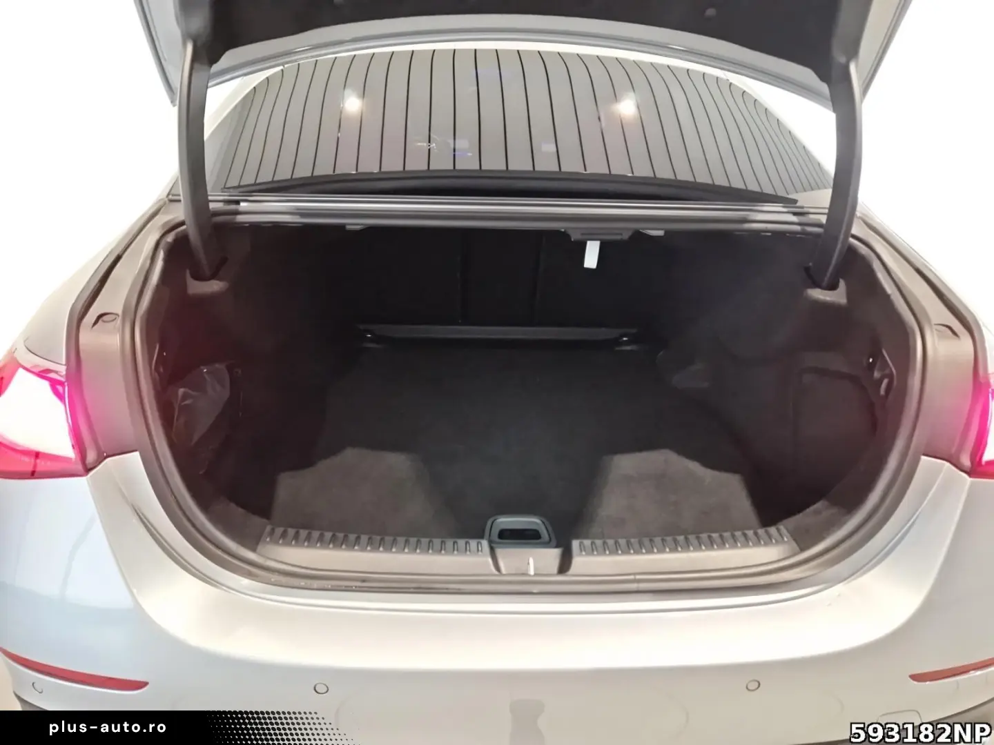 MERCEDES-BENZ E 220 d AMG  DISTRONIC Ambiente AHK LE&hellip;