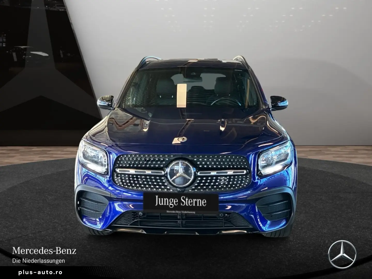 MERCEDES-BENZ GLB 200 AMG