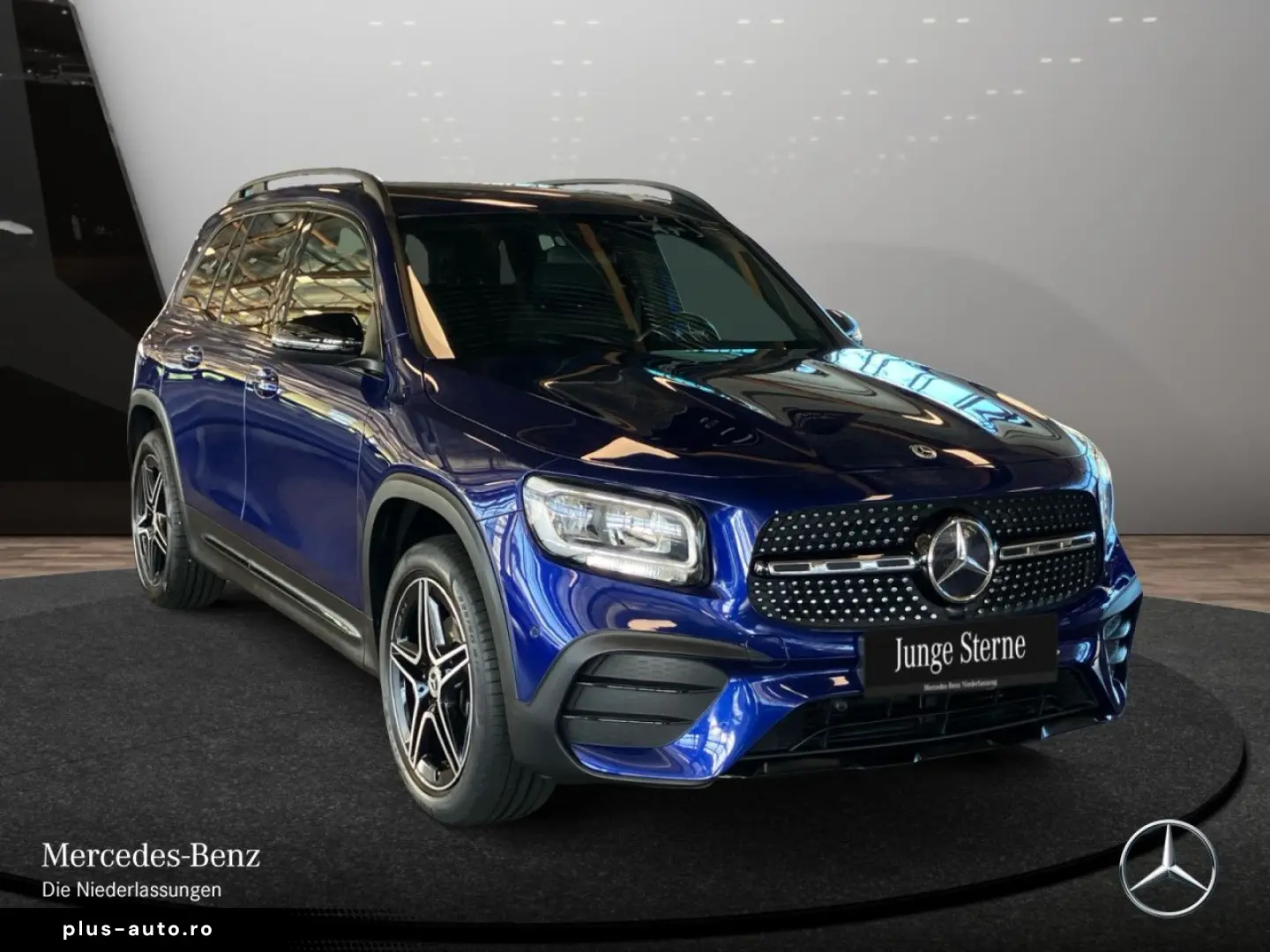 MERCEDES-BENZ GLB 200 AMG