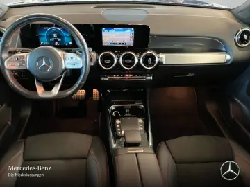 MERCEDES-BENZ GLB 200 AMG