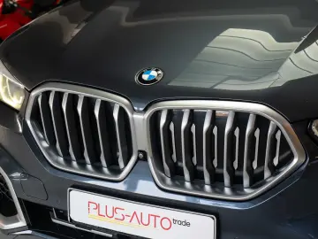 BMW X6 xDrive 30d STOC 2 SETURI ROTI