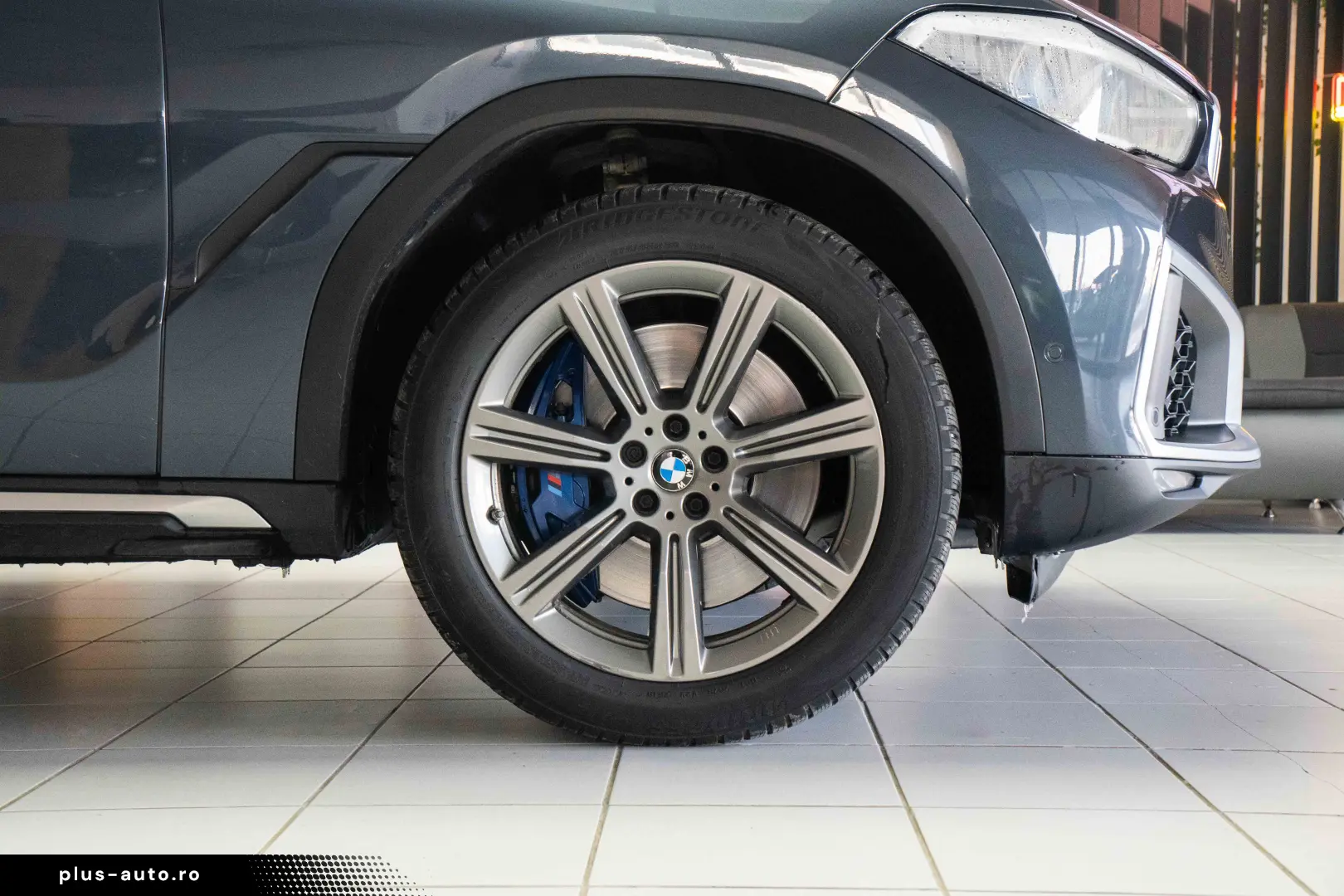 BMW X6 xDrive 30d STOC 2 SETURI ROTI