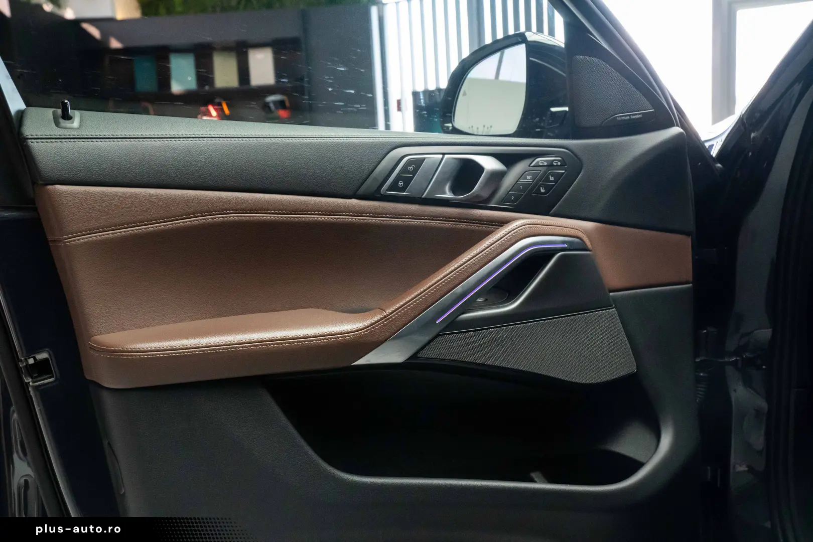 BMW X6 xDrive 30d STOC 2 SETURI ROTI