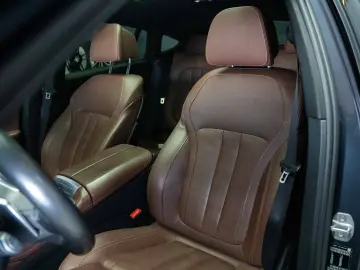 BMW X6 xDrive 30d STOC 2 SETURI ROTI