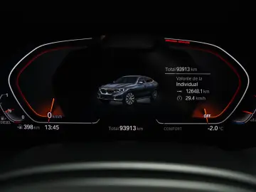 BMW X6 xDrive 30d STOC 2 SETURI ROTI