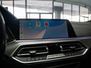 BMW X6 xDrive 30d STOC 2 SETURI ROTI