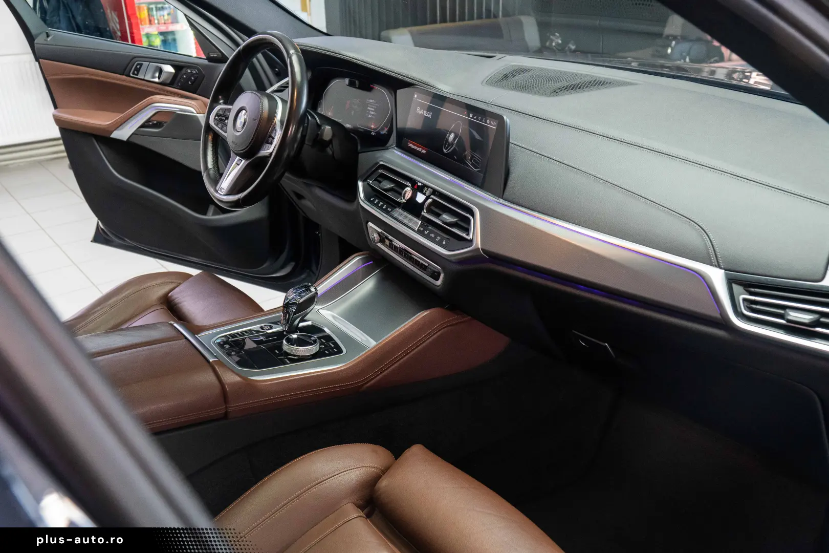 BMW X6 xDrive 30d STOC 2 SETURI ROTI