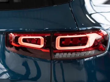 MERCEDES-BENZ GLB 200 d 4M