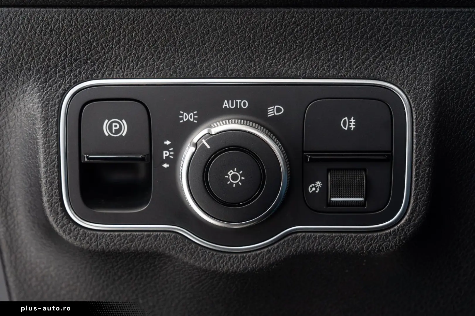 MERCEDES-BENZ GLB 200 d 4M