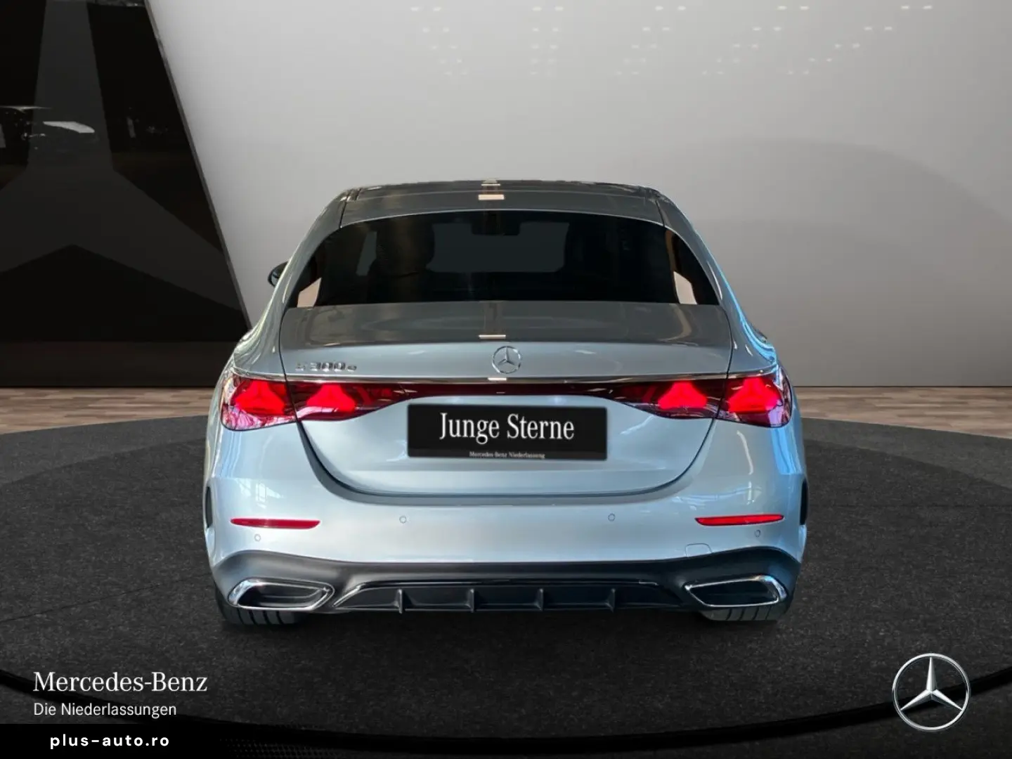 MERCEDES-BENZ E 300 e AMG Advanced  NIGHT HUD 360  Bur4D