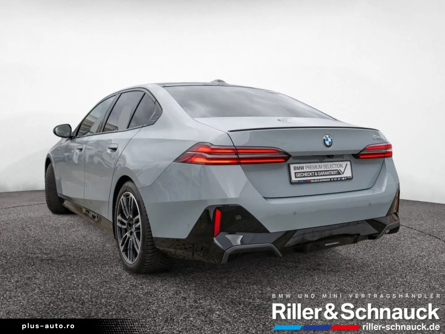 BMW 520i M-Sport Pro PANO STANDHZG 360 KAM HUD