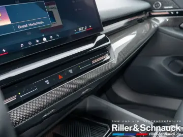 BMW 520i M-Sport Pro PANO STANDHZG 360 KAM HUD