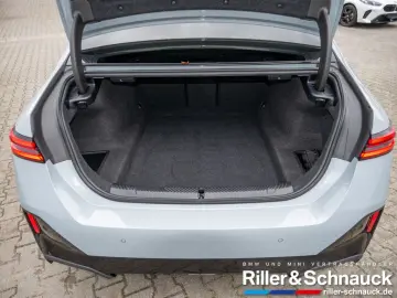 BMW 520i M-Sport Pro PANO STANDHZG 360 KAM HUD