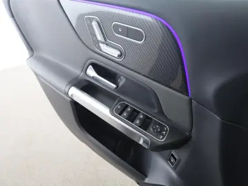 MERCEDES-BENZ GLB 220 d AMG