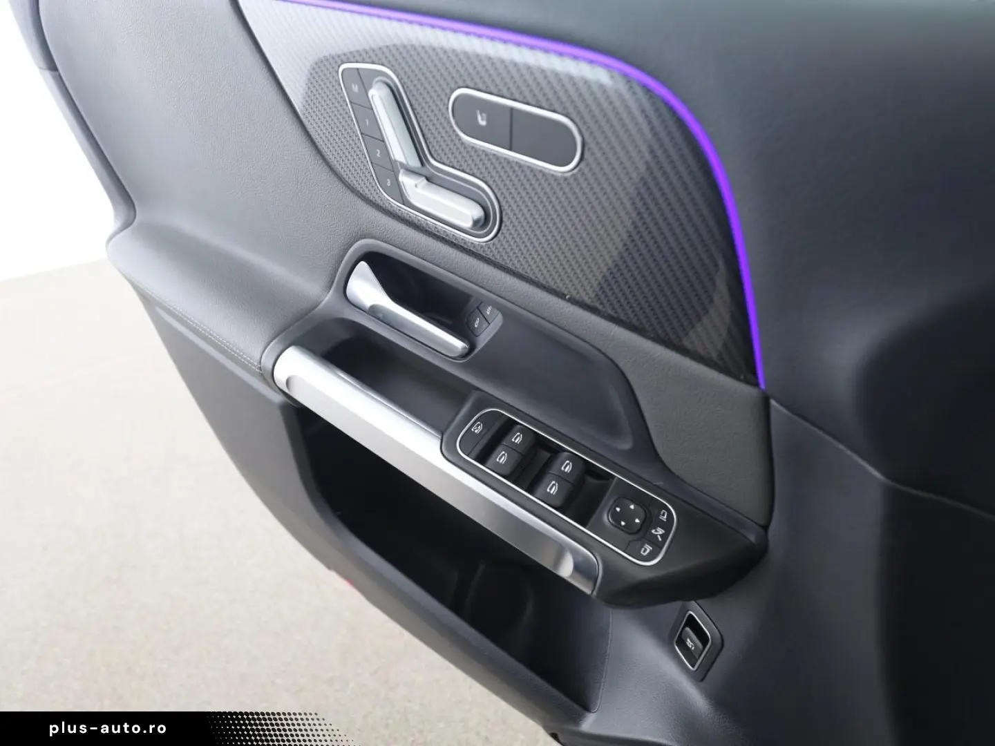 MERCEDES-BENZ GLB 220 d AMG