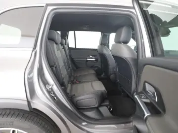 MERCEDES-BENZ GLB 220 d AMG