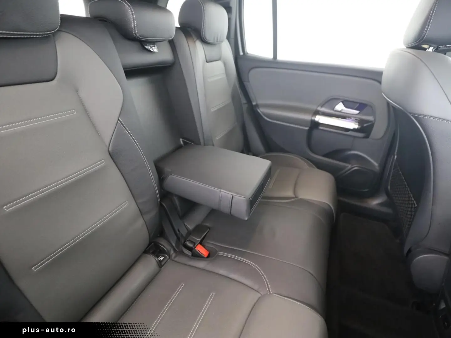 MERCEDES-BENZ GLB 220 d AMG