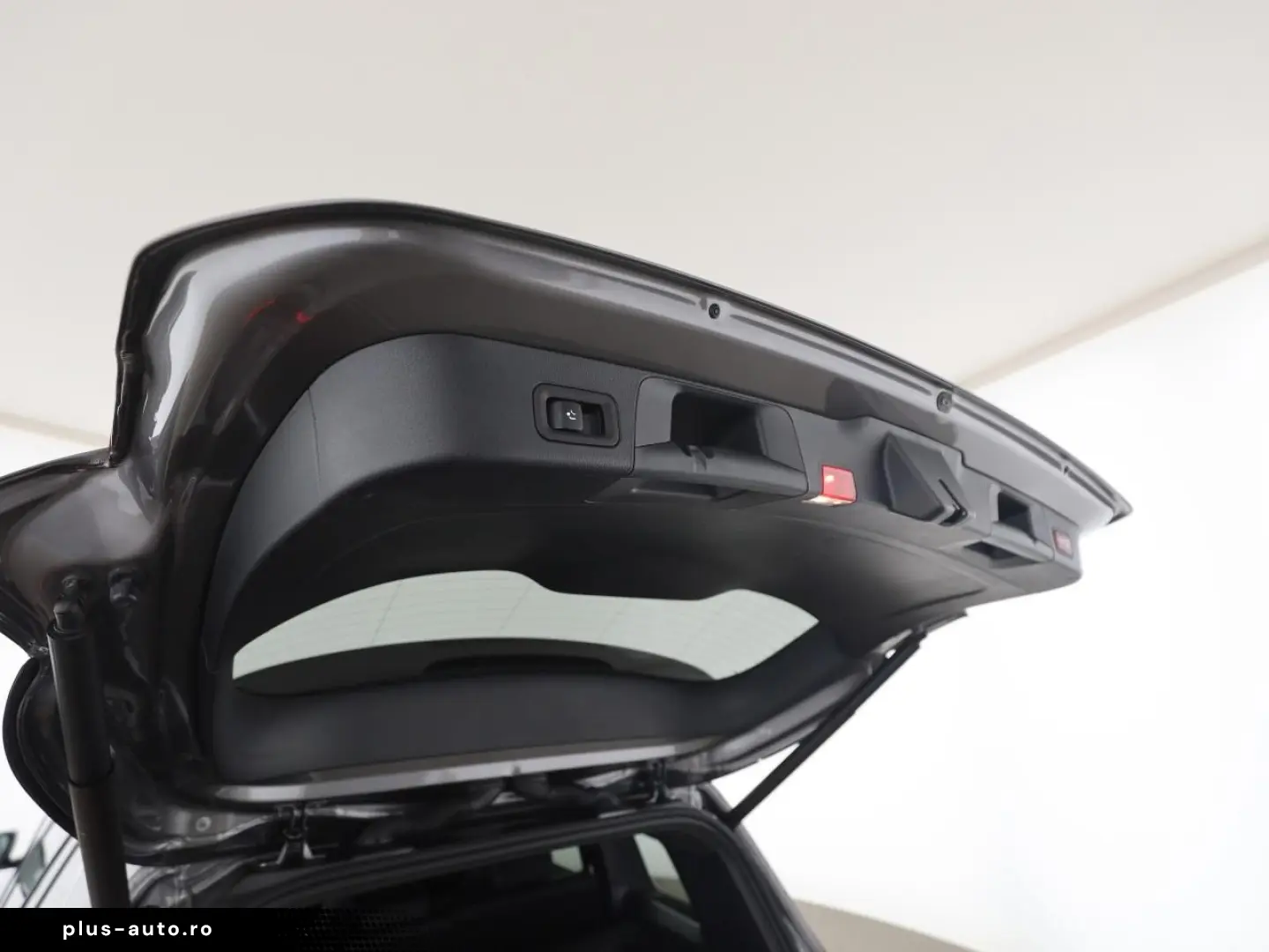 MERCEDES-BENZ GLB 220 d AMG