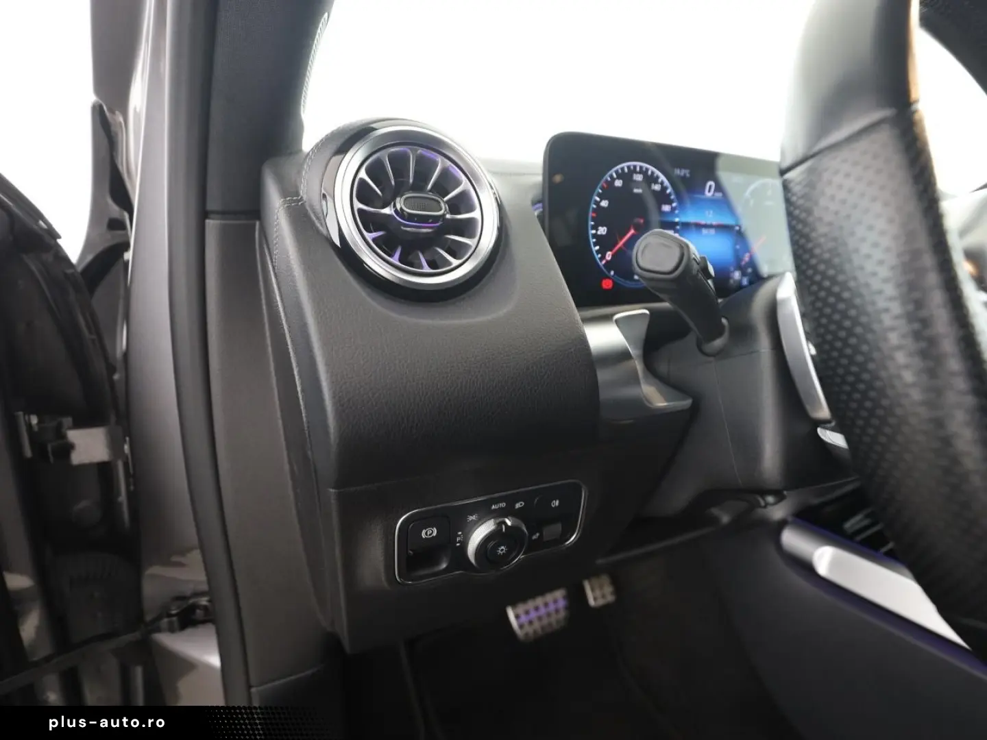 MERCEDES-BENZ GLB 220 d AMG