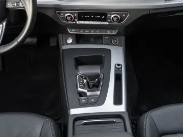 AUDI Q5 Sportback 50 TFSIe quattro S-tronic  AHK PANO