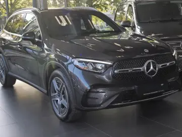 MERCEDES-BENZ GLC 300 d 4M AMG