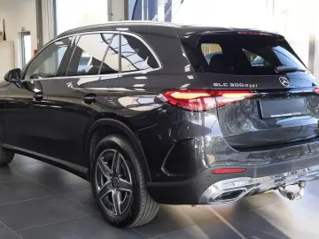 MERCEDES-BENZ GLC 300 d 4M AMG