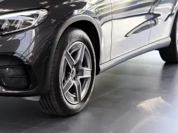 MERCEDES-BENZ GLC 300 d 4M AMG