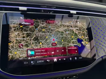 MERCEDES-BENZ E 300 e AMG  Night  Pano  Burm.4D  DC  DISTR.