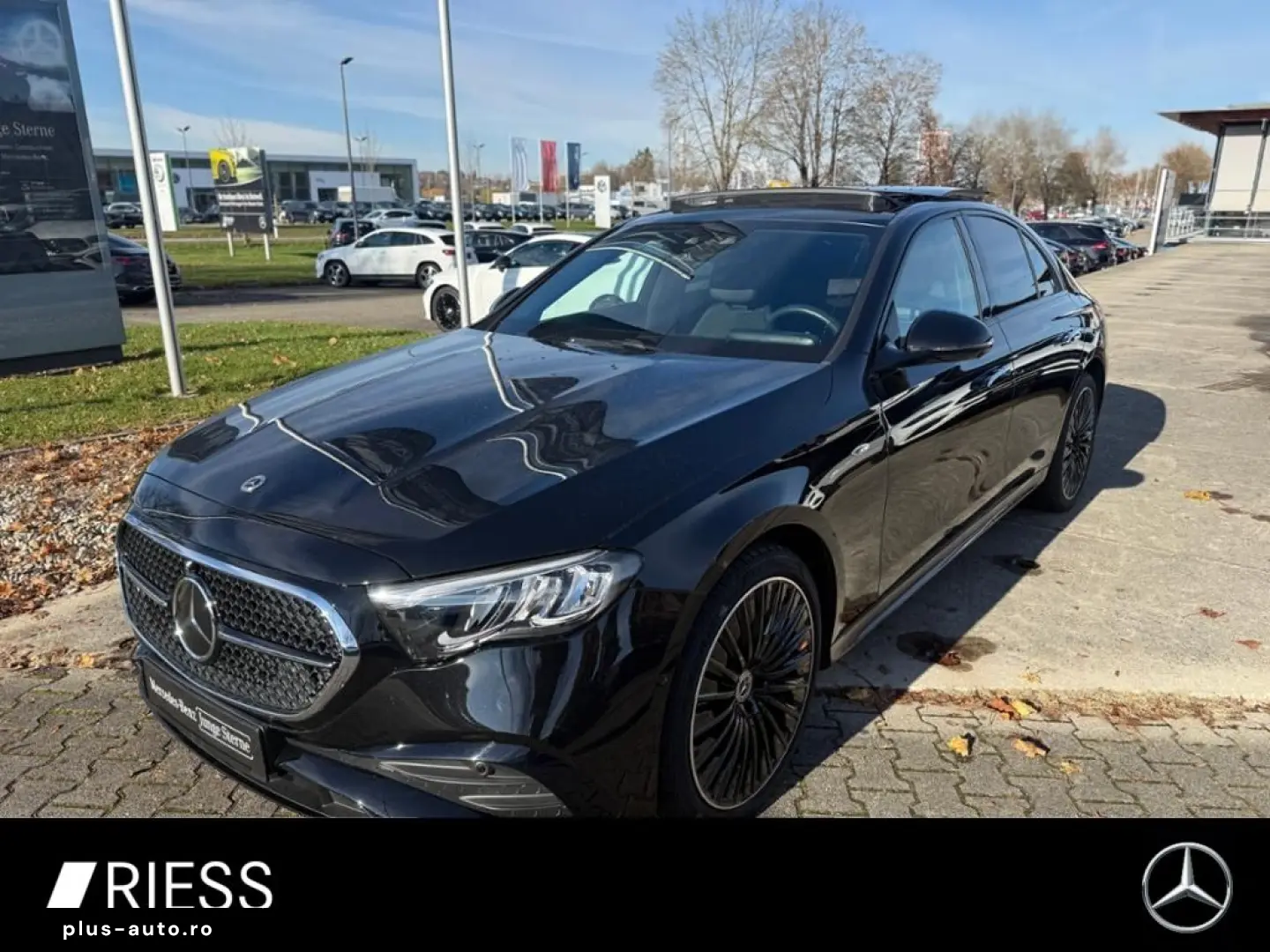MERCEDES-BENZ E 300 de AMG Sport Night Distr AHK Pan&hellip;