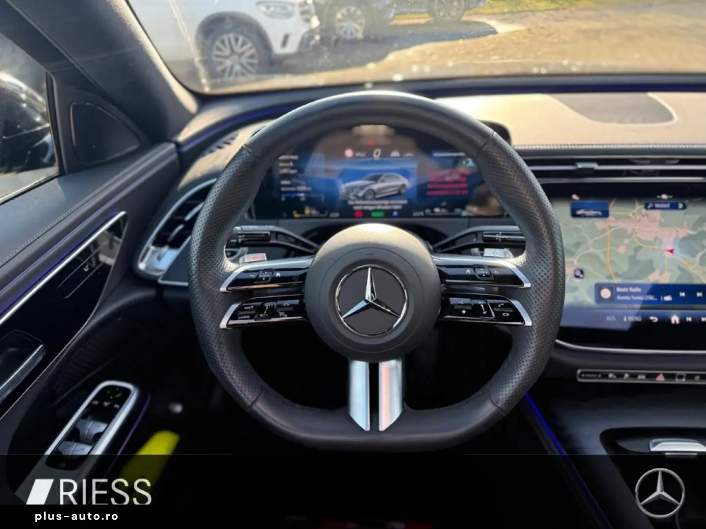 MERCEDES-BENZ E 300 de AMG Sport Night Distr AHK Pan&hellip;