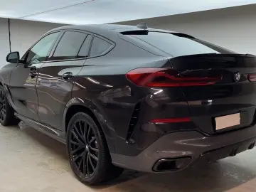 BMW X6 xDrive40d A M-Sport SkyLou