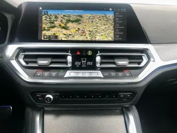 BMW M440i xDrive Coupé SAG LASER HUD HiFi DAB