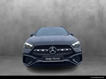 MERCEDES-BENZ GLA 200 AMG-LINE PANO KAMERA MULTIBEAM