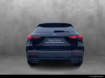 MERCEDES-BENZ GLA 200 AMG-LINE PANO KAMERA MULTIBEAM