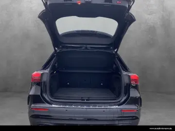 MERCEDES-BENZ GLA 200 AMG-LINE PANO KAMERA MULTIBEAM