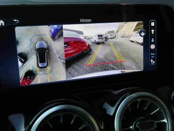 MERCEDES-BENZ GLA 180 AMG DISTRO TOTWINKEL 360  MBUX LED 19