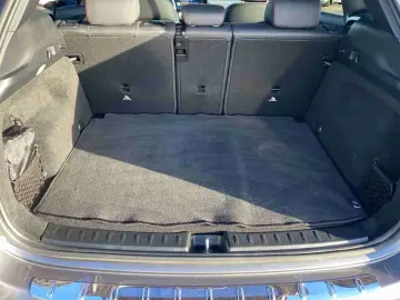 MERCEDES-BENZ GLA 200 AMG MBUX Night Distr M-BEAM LE&hellip;