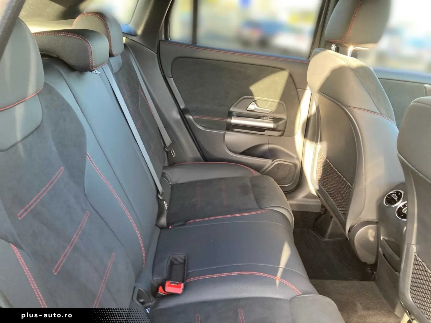 MERCEDES-BENZ GLA 200 AMG MBUX Night Distr M-BEAM LE&hellip;