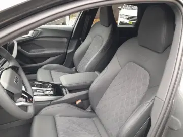 AUDI A5 Avant TDI quattro S tronic S line AHK Matrix