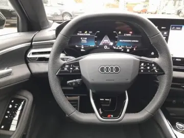 AUDI A5 Avant TDI quattro S tronic S line AHK Matrix