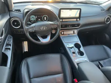HYUNDAI Kona Prestige 64 kWh Elektro  LEDER NAV KAM