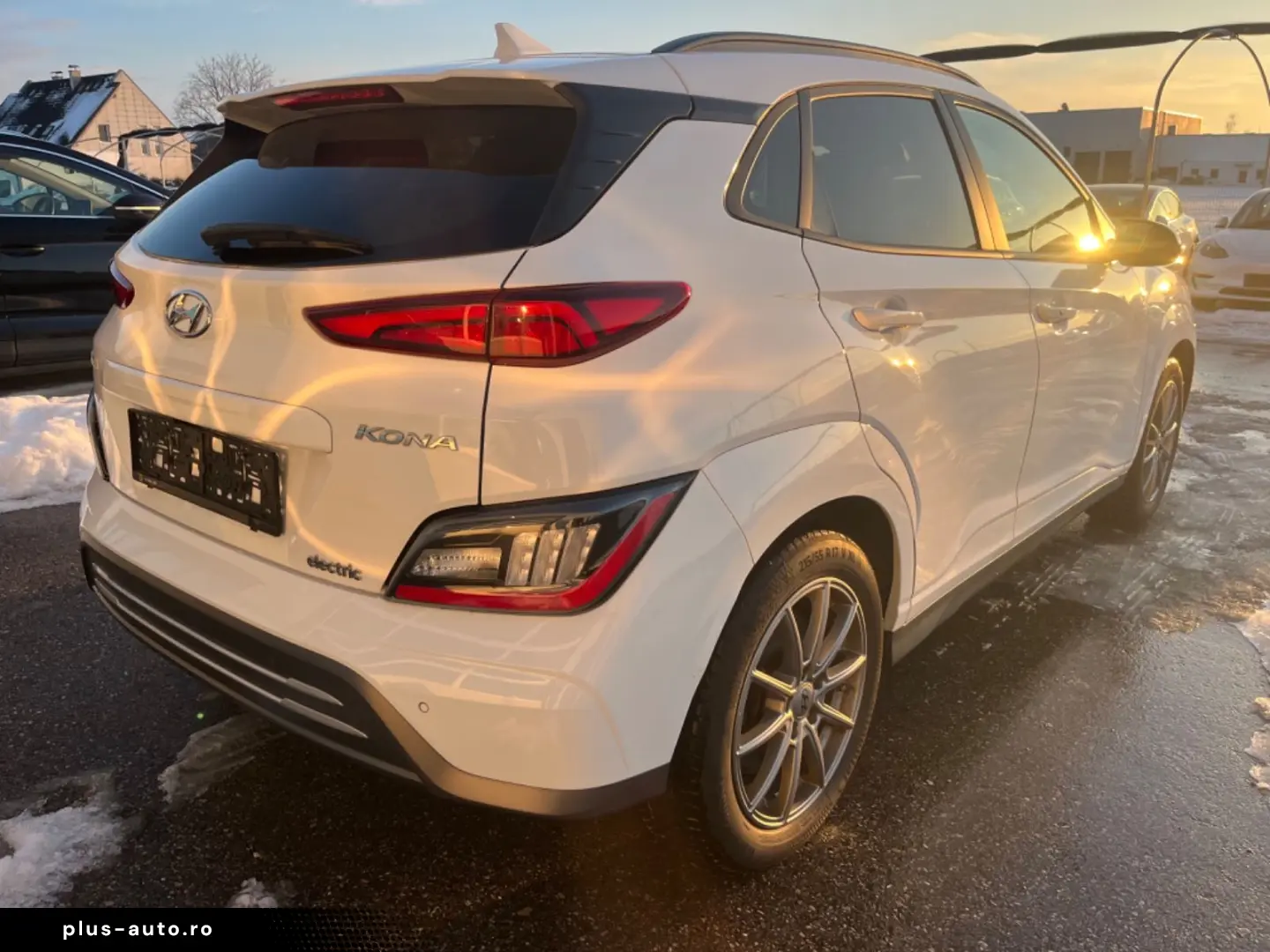 HYUNDAI Kona Prestige 64 kWh Elektro  LEDER NAV KAM