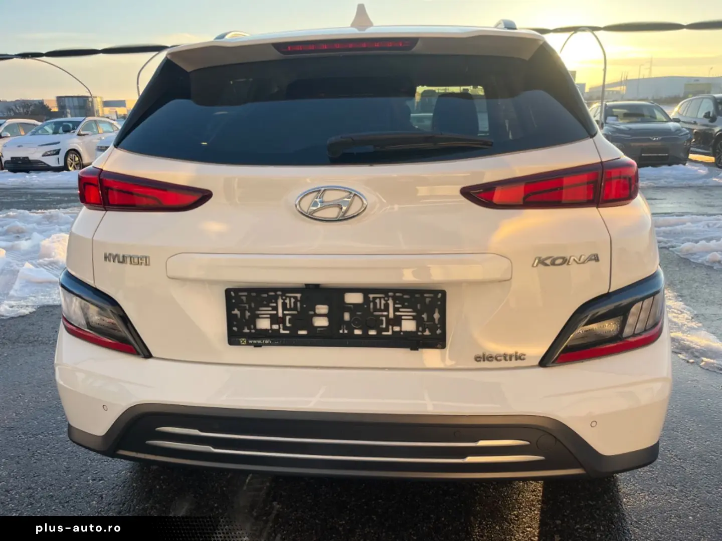 HYUNDAI Kona Prestige 64 kWh Elektro  LEDER NAV KAM