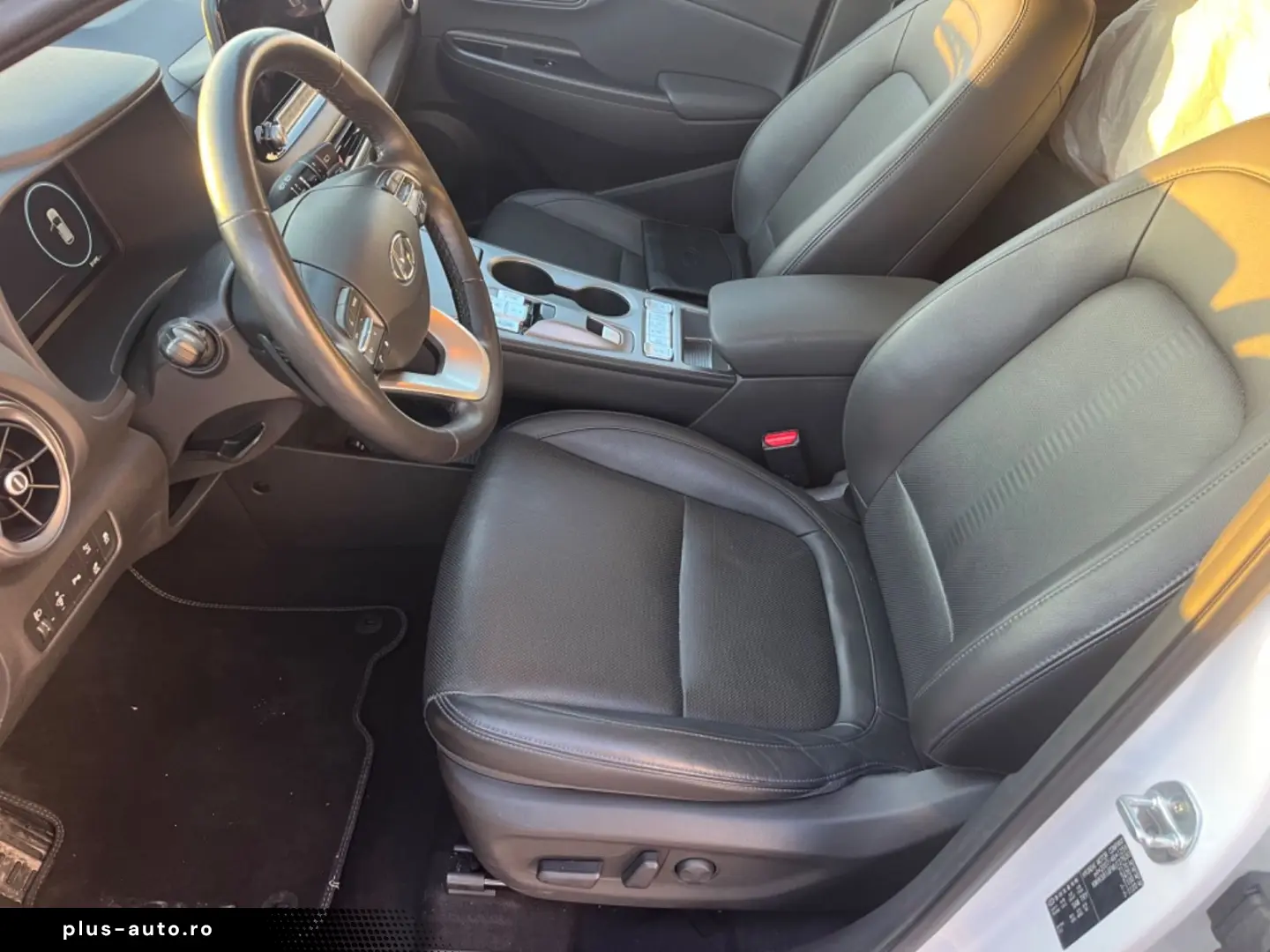 HYUNDAI Kona Prestige 64 kWh Elektro  LEDER NAV KAM