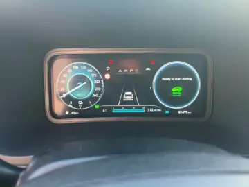 HYUNDAI Kona Prestige 64 kWh Elektro  LEDER NAV KAM