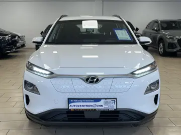 HYUNDAI KONA Elektro Trend 2WD CarPlay Navi R-Cam SOH 10