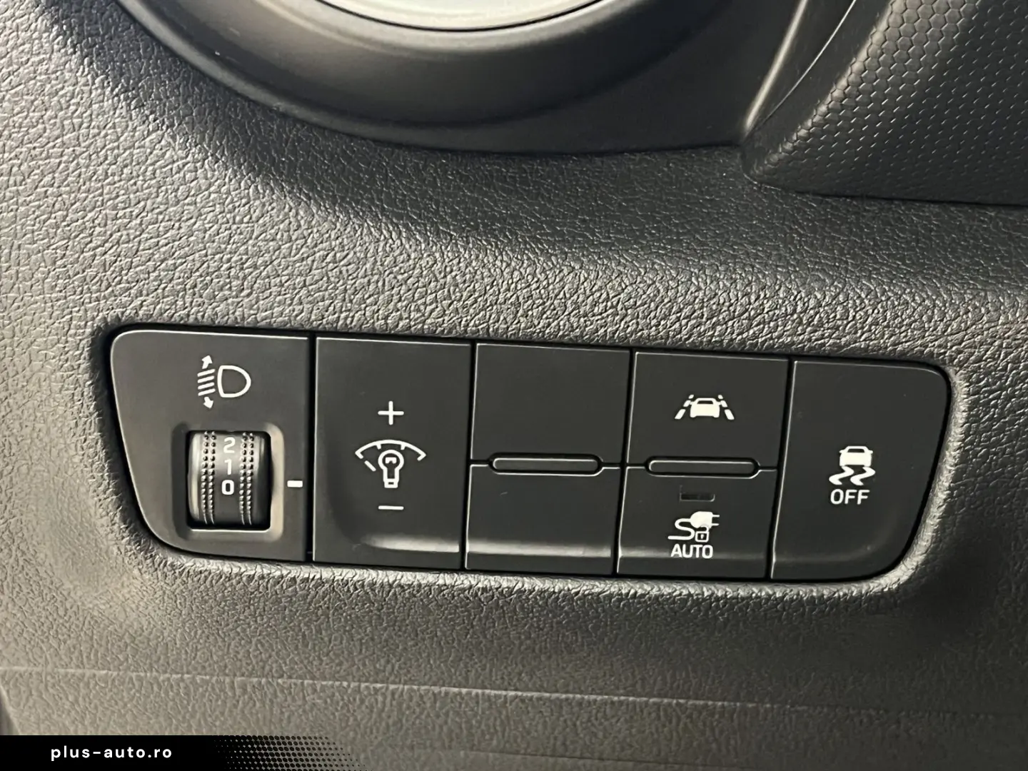 HYUNDAI KONA Elektro Trend 2WD CarPlay Navi R-Cam SOH 10