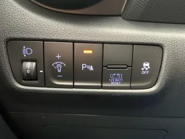 HYUNDAI KONA 1.6 GDI Trend Hybrid Allwetter