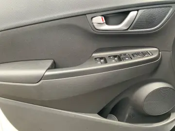 HYUNDAI KONA 1.6 GDI Trend Hybrid Allwetter