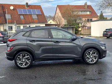 HYUNDAI Kona 1.6 GDI Edition 30  Hybrid DCT LED NAV KAM